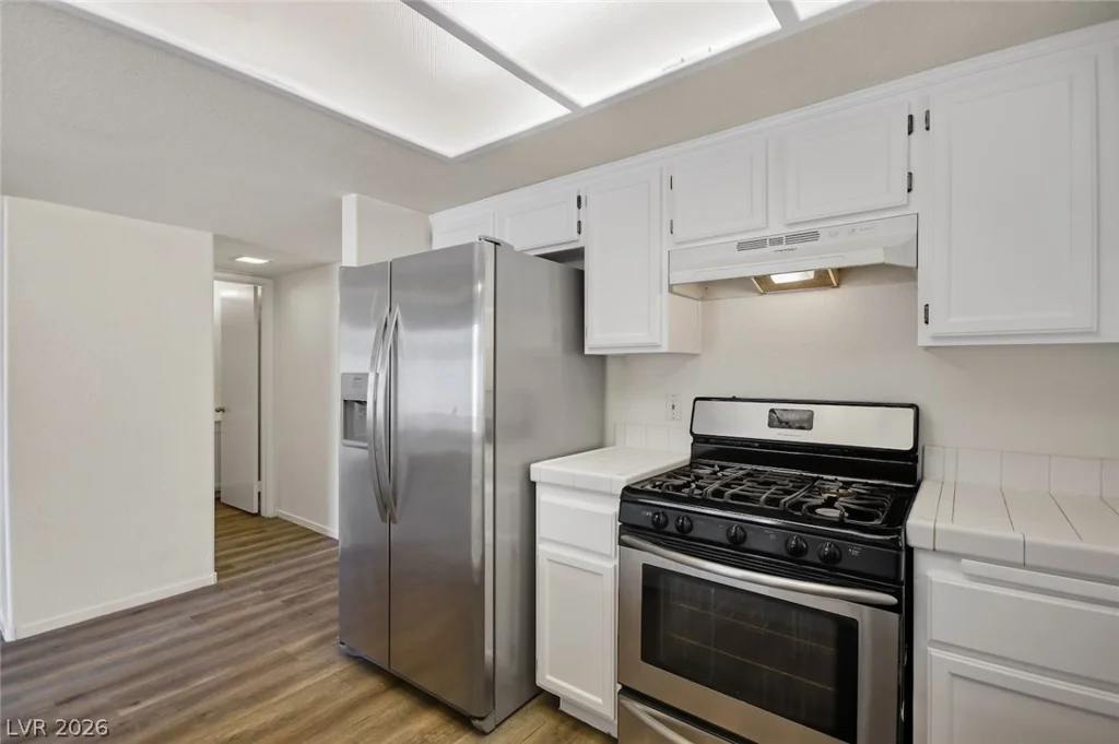 1428 Desert Hills, Las Vegas, NV 89117