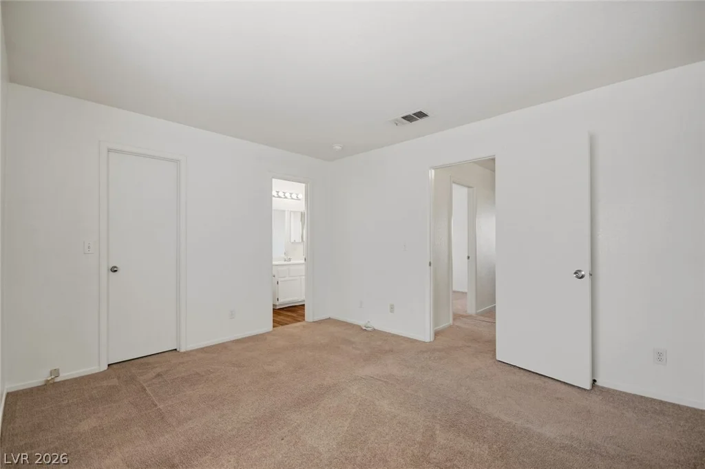 1428 Desert Hills, Las Vegas, NV 89117