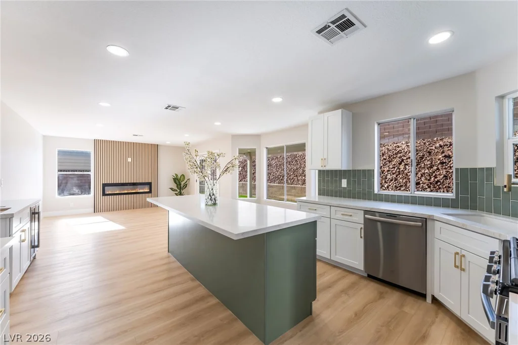 1517 Kirby, Las Vegas, NV 89117