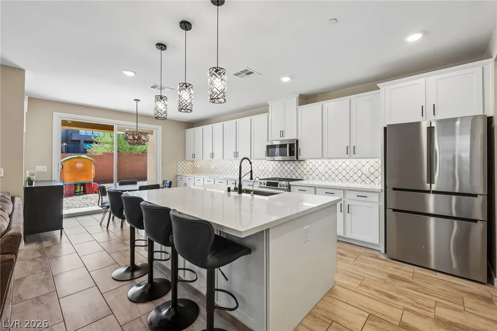 194 Viento Ridge, Henderson, NV 89012
