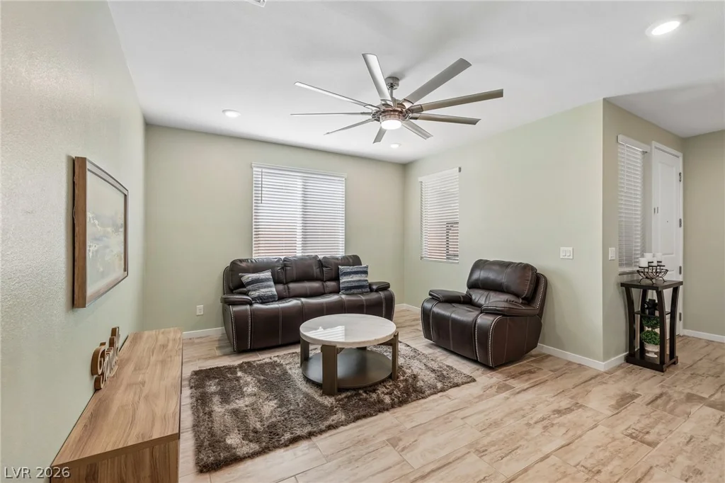 194 Viento Ridge, Henderson, NV 89012
