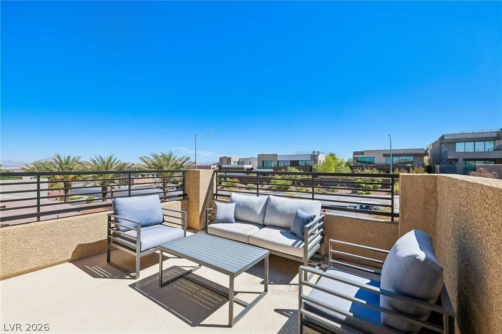 194 Viento Ridge, Henderson, NV 89012