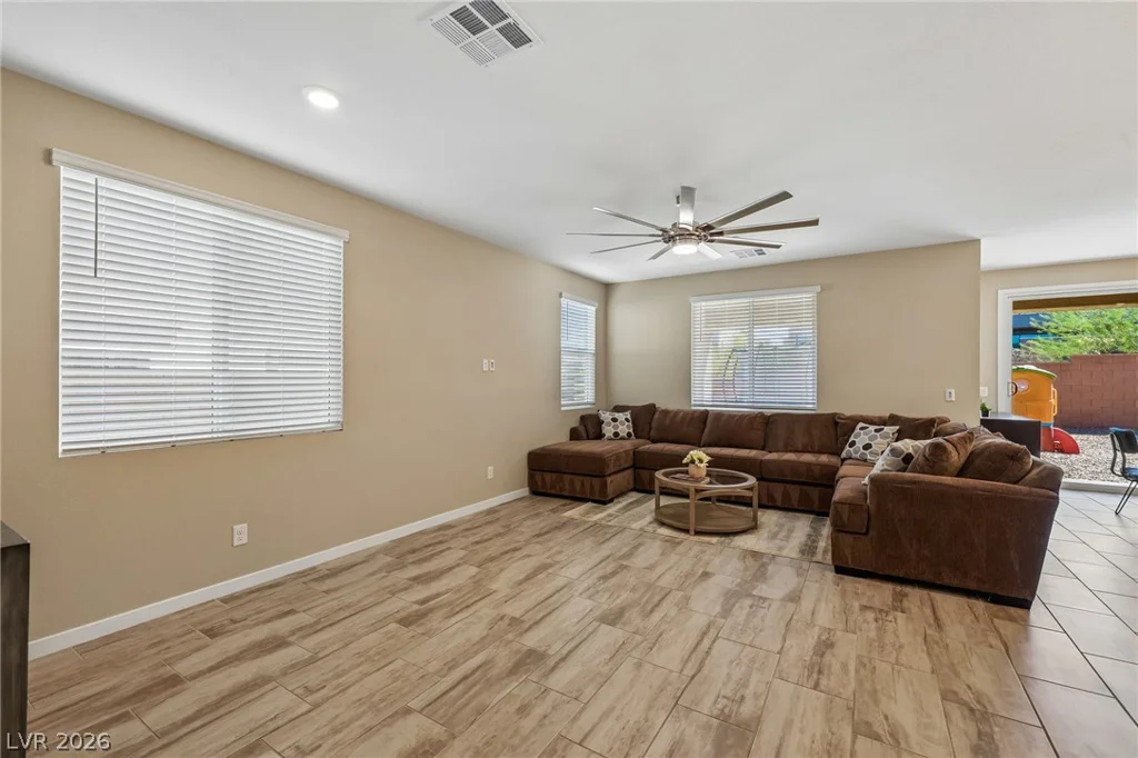 194 Viento Ridge, Henderson, NV 89012