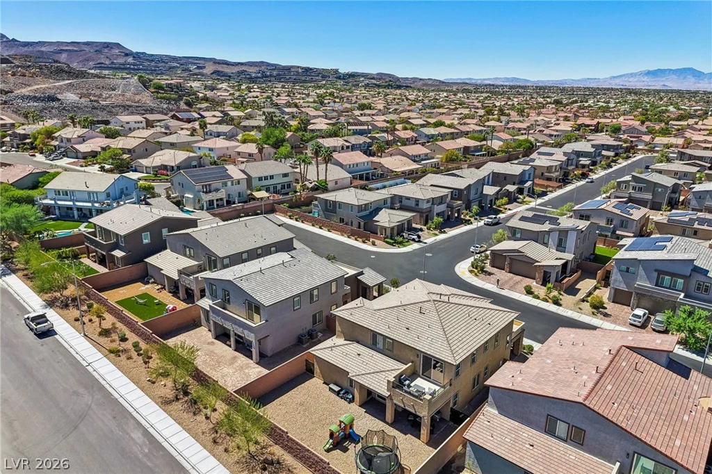194 Viento Ridge, Henderson, NV 89012
