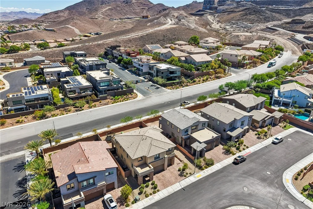 194 Viento Ridge, Henderson, NV 89012