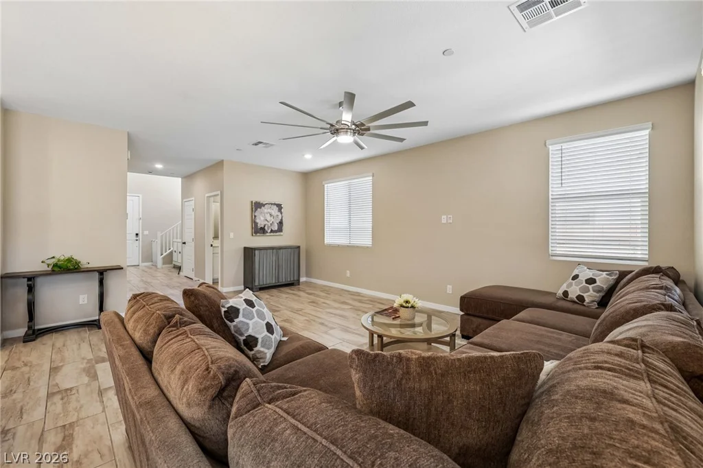 194 Viento Ridge, Henderson, NV 89012