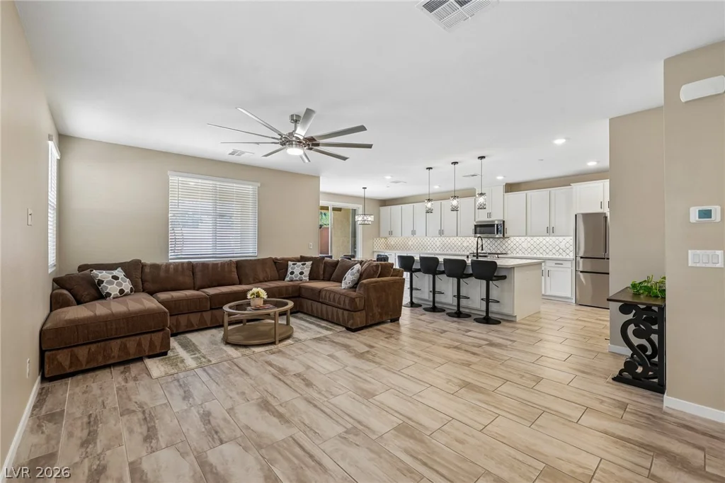 194 Viento Ridge, Henderson, NV 89012