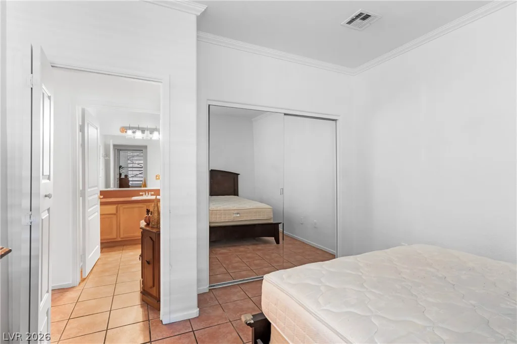 1012 Domnus, Las Vegas, NV 89144