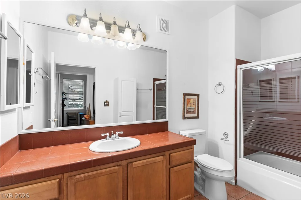 1012 Domnus, Las Vegas, NV 89144