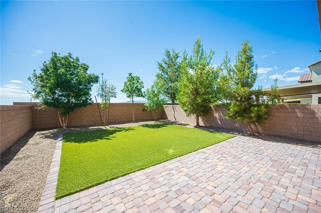 8967 Drummer Bay, Las Vegas, NV 89149