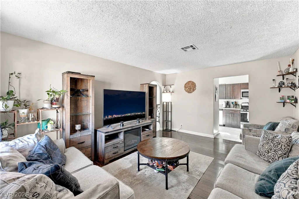 4517 Mark, Las Vegas, NV 89108