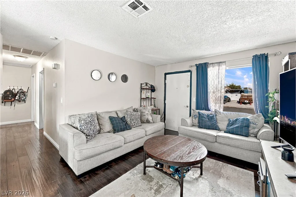 4517 Mark, Las Vegas, NV 89108