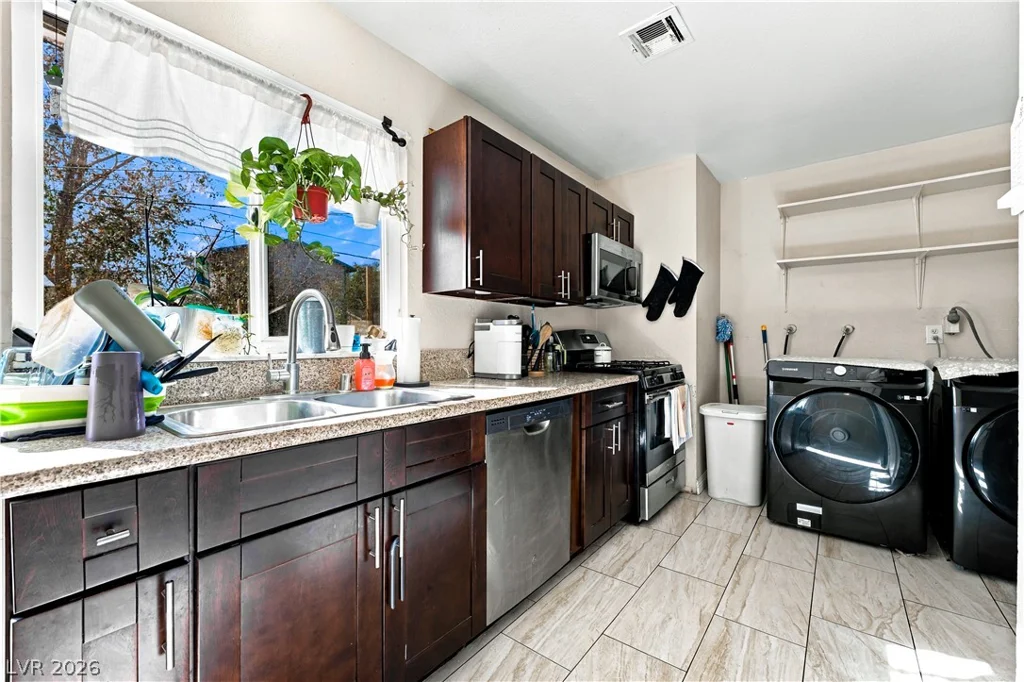 4517 Mark, Las Vegas, NV 89108