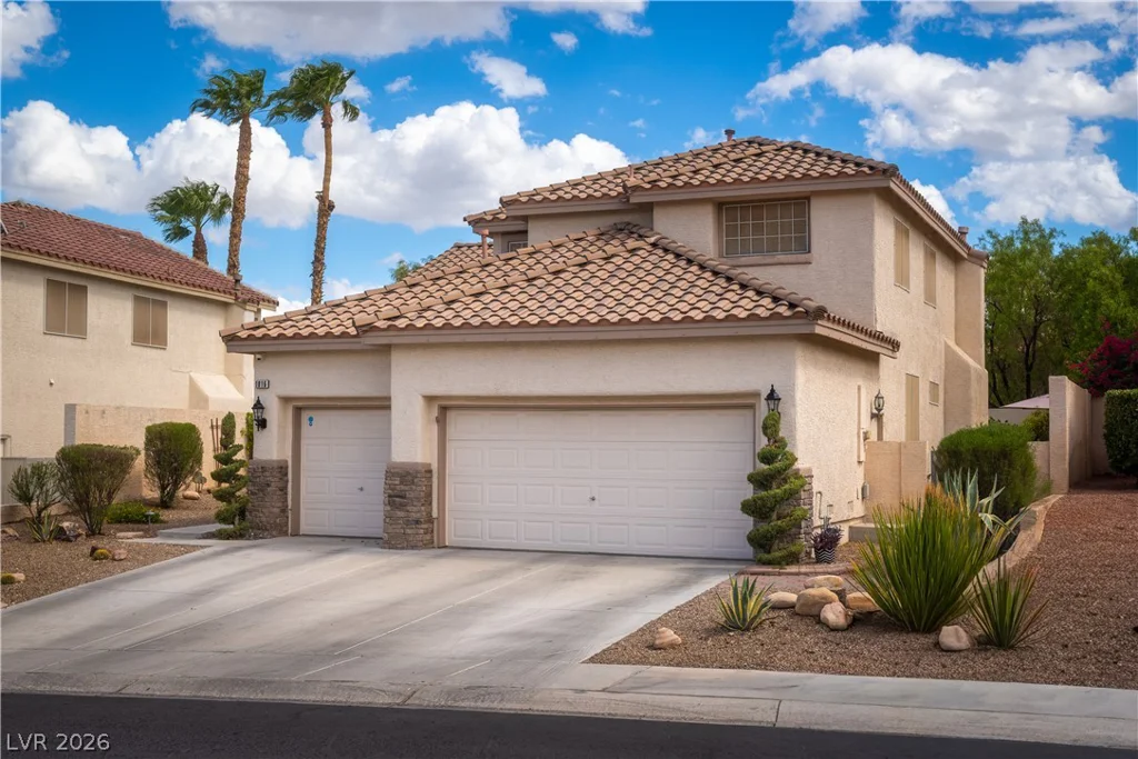 1816 Eagle Bluff, Las Vegas, NV 89128