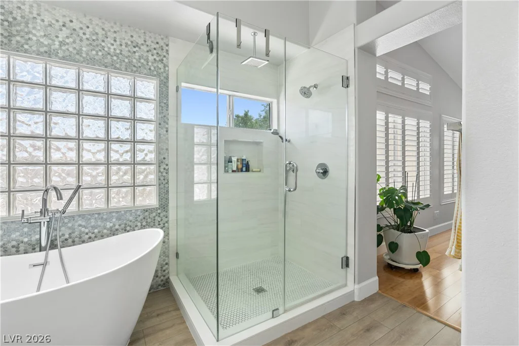 1816 Eagle Bluff, Las Vegas, NV 89128