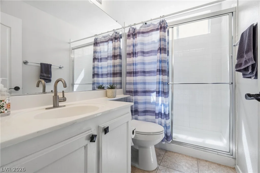 1816 Eagle Bluff, Las Vegas, NV 89128