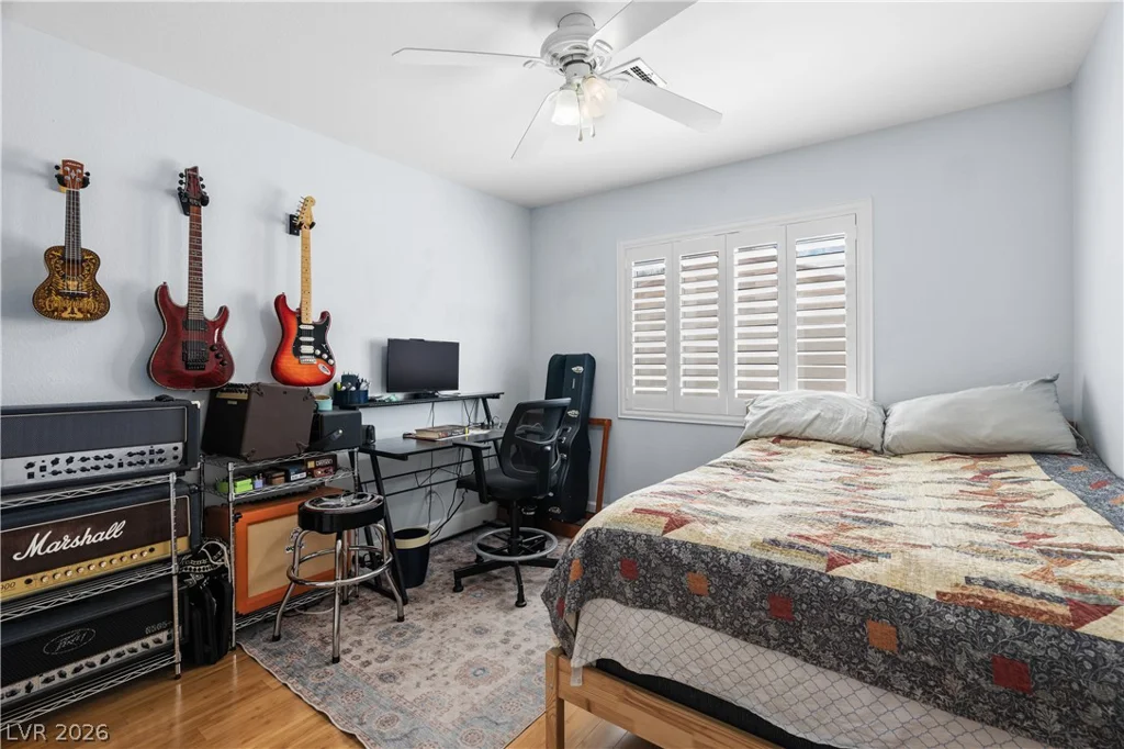 1816 Eagle Bluff, Las Vegas, NV 89128