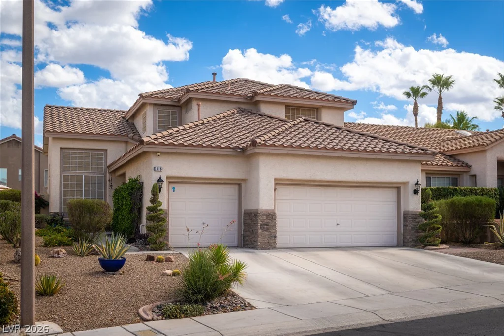 1816 Eagle Bluff, Las Vegas, NV 89128