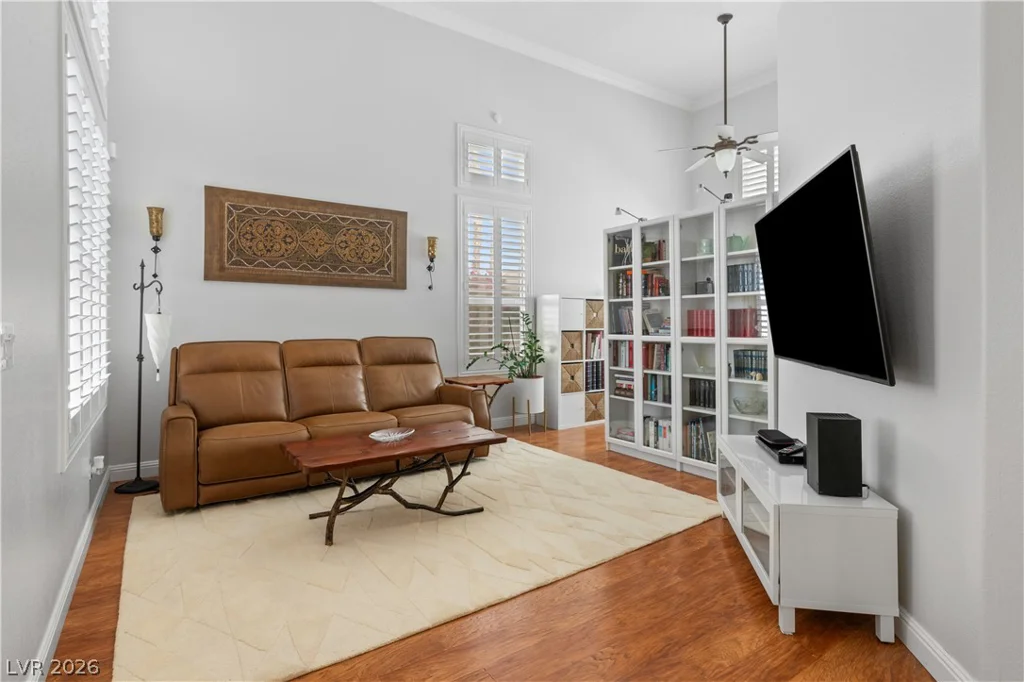 1816 Eagle Bluff, Las Vegas, NV 89128