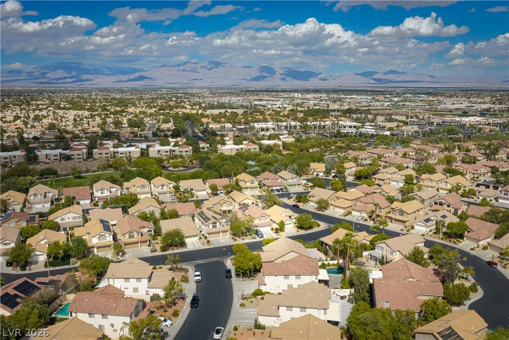 1816 Eagle Bluff, Las Vegas, NV 89128