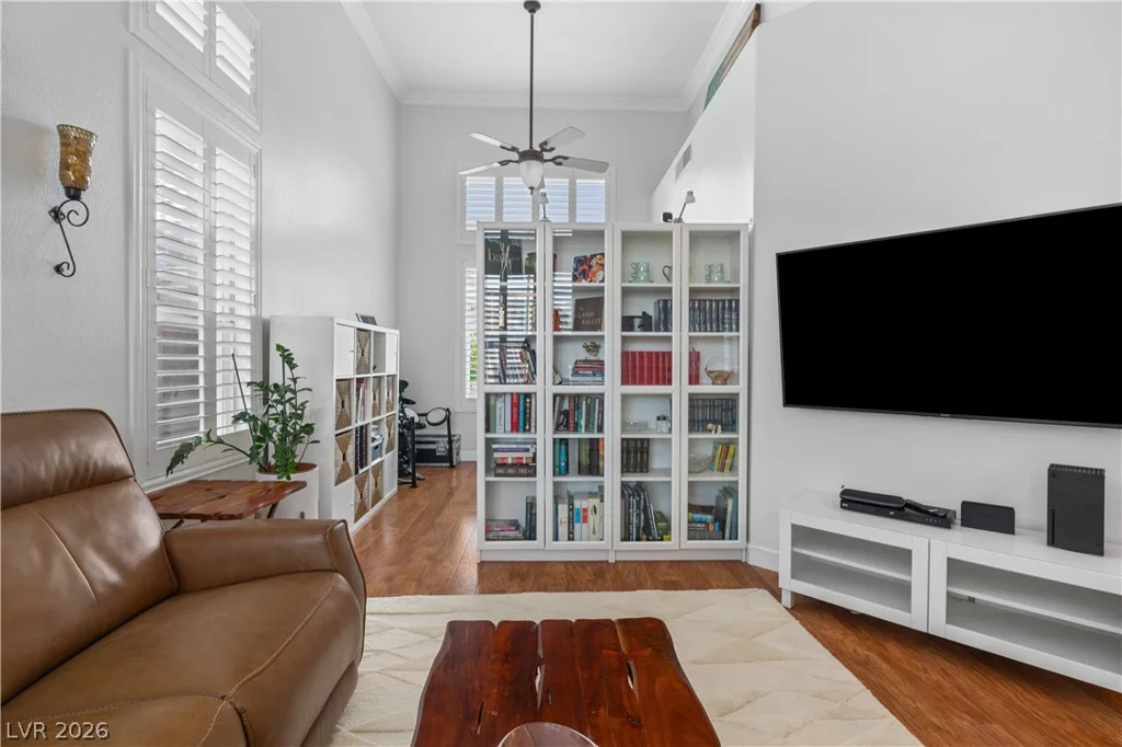 1816 Eagle Bluff, Las Vegas, NV 89128