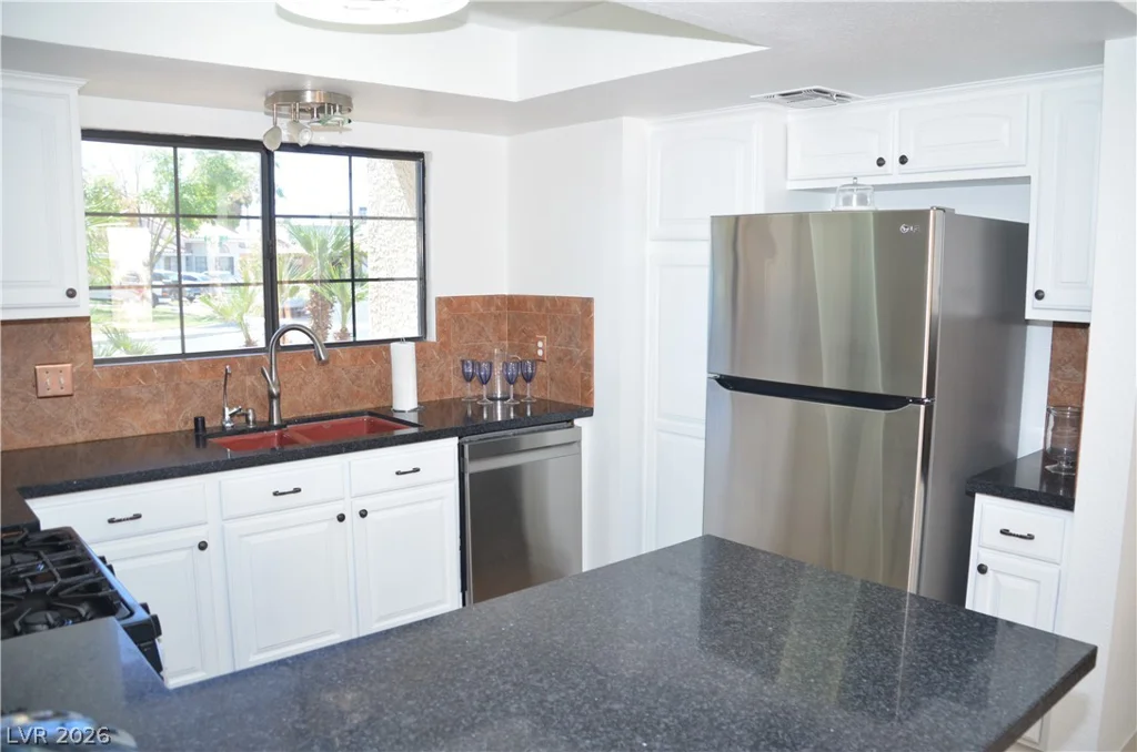 1442 White, Las Vegas, NV 89119