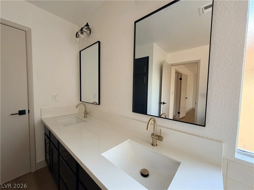9413 Valencia Canyon, Las Vegas, NV 89117