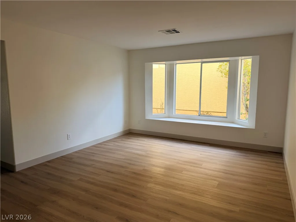 9413 Valencia Canyon, Las Vegas, NV 89117