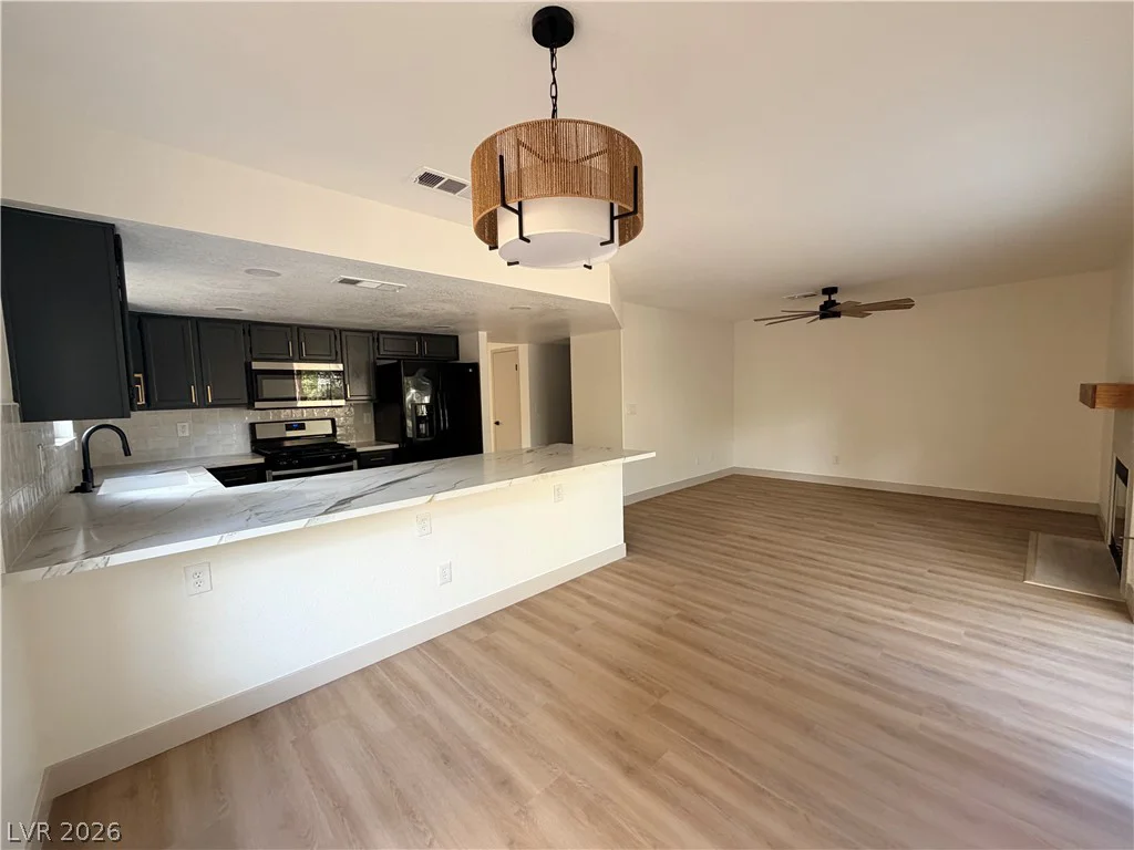 9413 Valencia Canyon, Las Vegas, NV 89117
