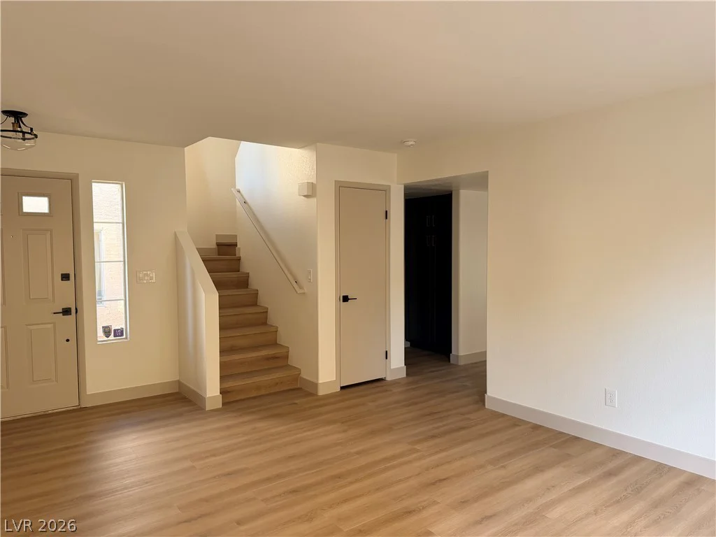 9413 Valencia Canyon, Las Vegas, NV 89117