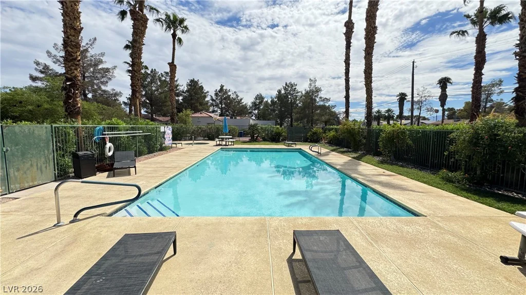 5425 Comchec, Las Vegas, NV 89108
