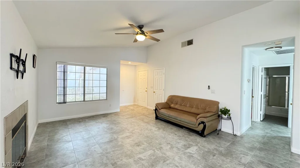 5425 Comchec, Las Vegas, NV 89108