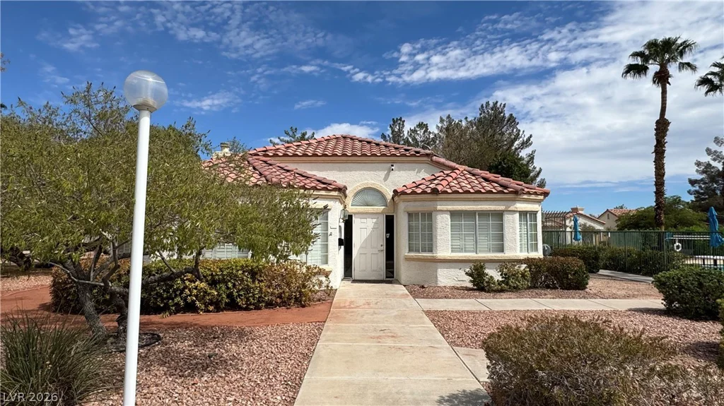 5425 Comchec, Las Vegas, NV 89108