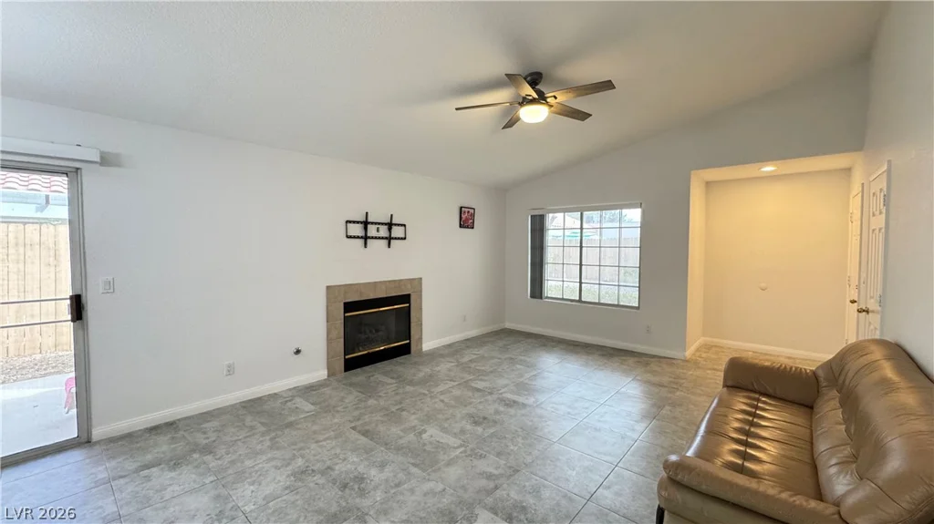 5425 Comchec, Las Vegas, NV 89108