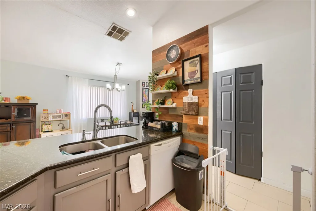 5234 Panguitch, Las Vegas, NV 89122
