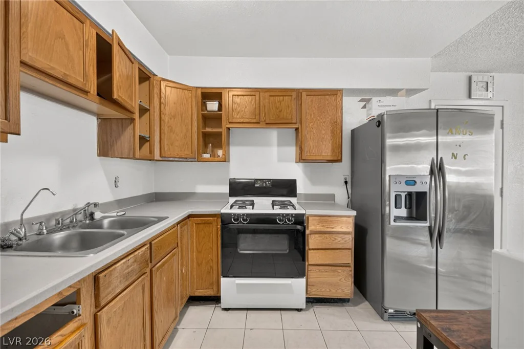 1237 Hassell, Las Vegas, NV 89106