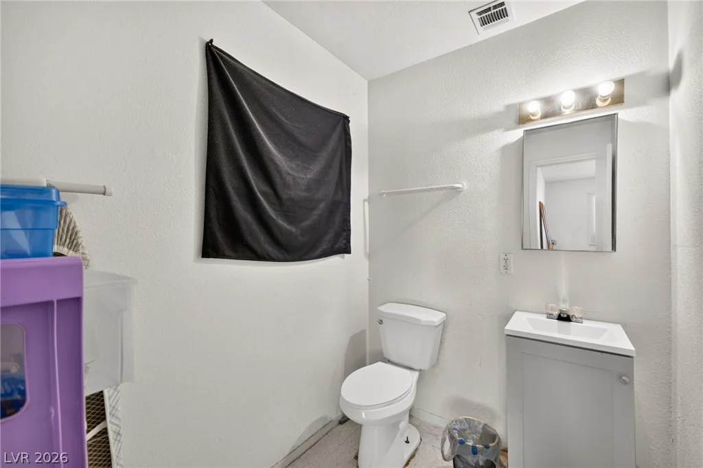 1237 Hassell, Las Vegas, NV 89106