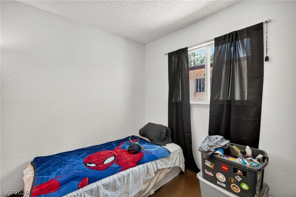 1237 Hassell, Las Vegas, NV 89106