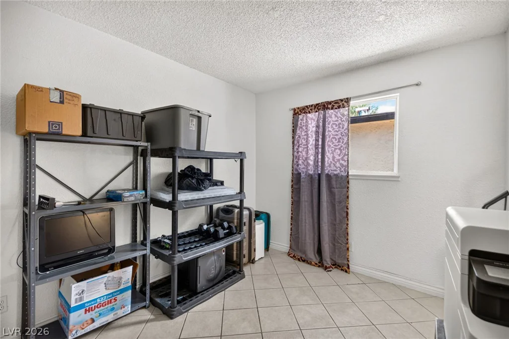1237 Hassell, Las Vegas, NV 89106