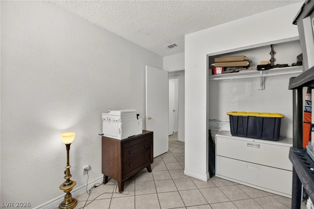 1237 Hassell, Las Vegas, NV 89106