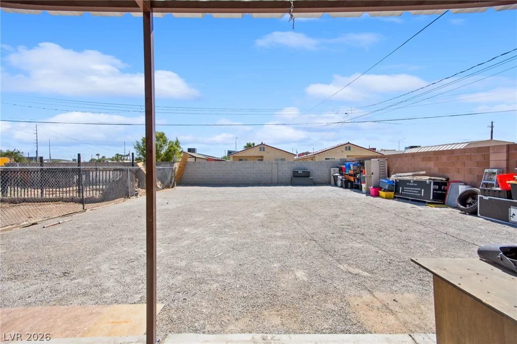 1237 Hassell, Las Vegas, NV 89106