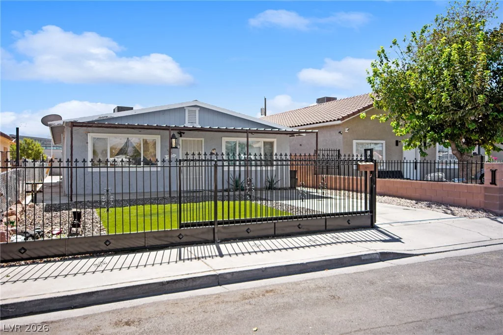 1237 Hassell, Las Vegas, NV 89106