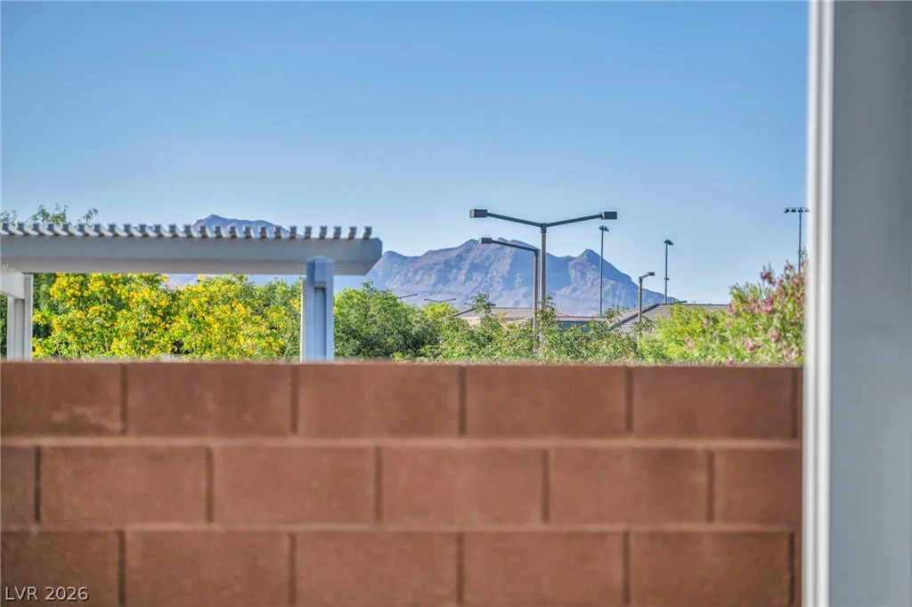 6184 Willow Rock, Las Vegas, NV 89135