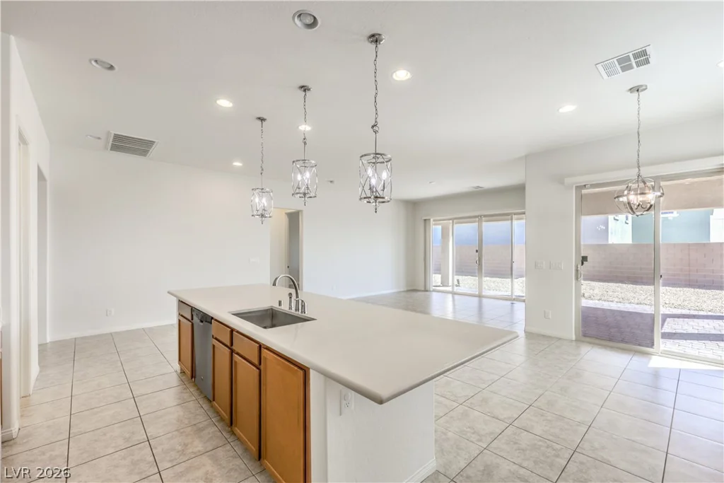 8198 Allie Hope, Las Vegas, NV 89139