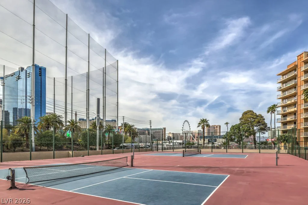 205 Harmon, Las Vegas, NV 89169