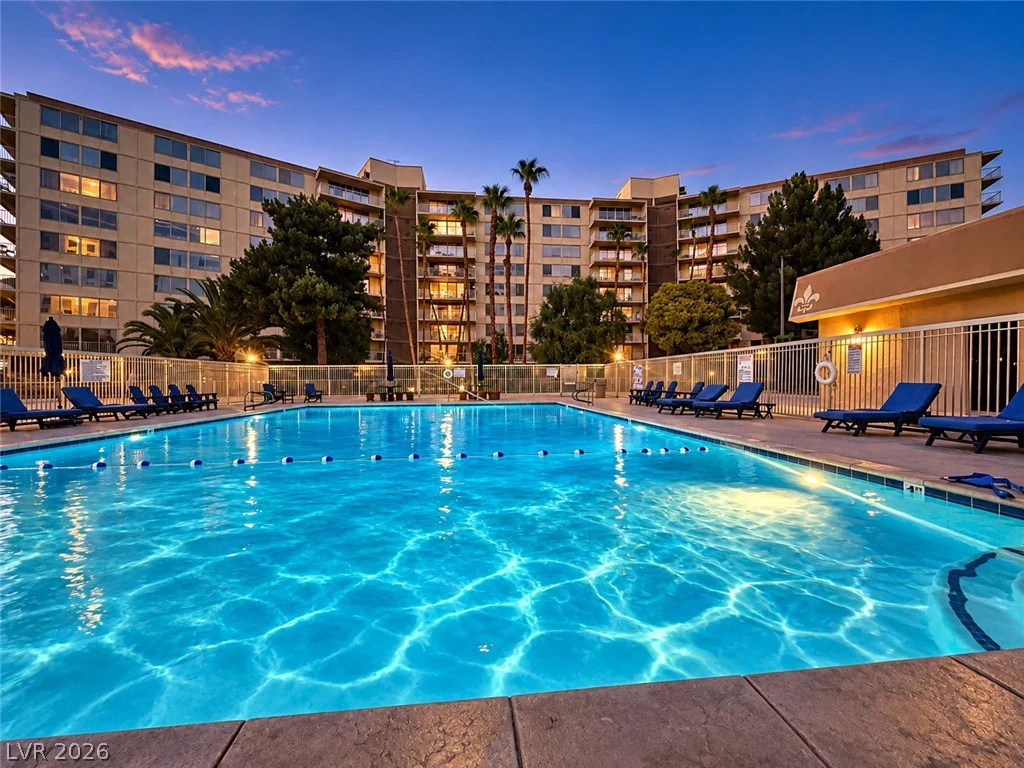 205 Harmon, Las Vegas, NV 89169