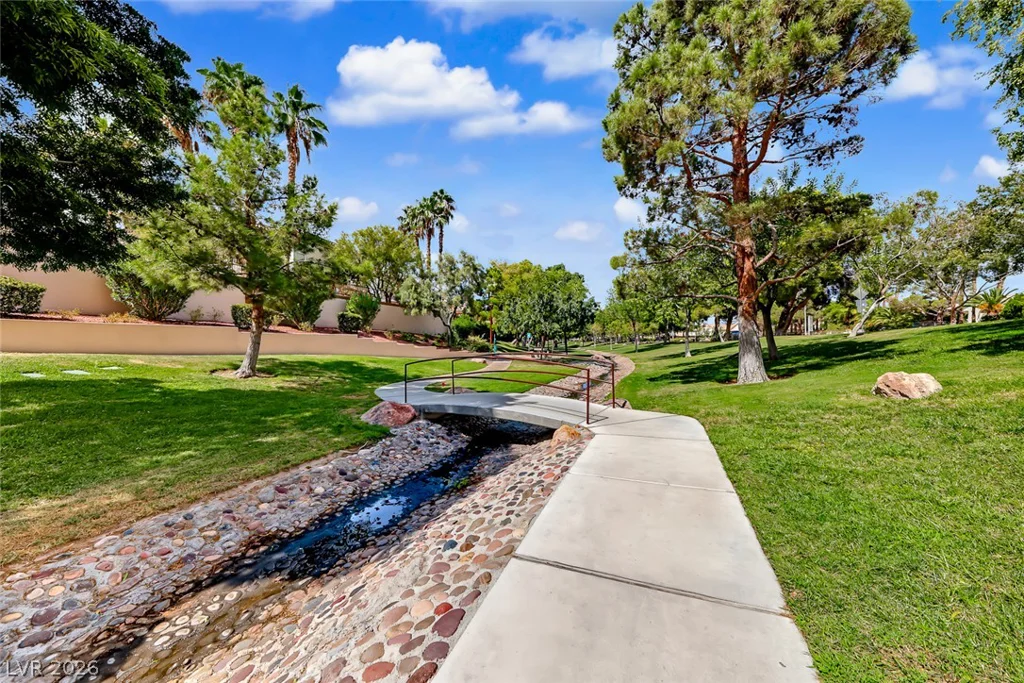 1608 Taylor Woodrow, Las Vegas, NV 89117