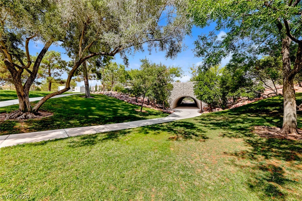 1608 Taylor Woodrow, Las Vegas, NV 89117