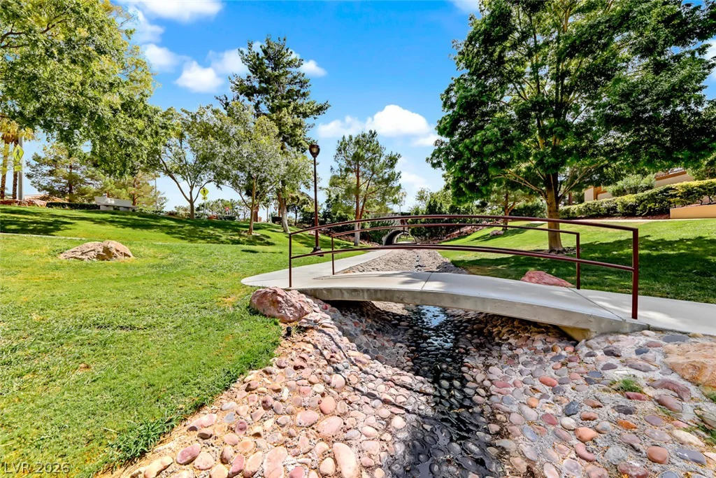 1608 Taylor Woodrow, Las Vegas, NV 89117
