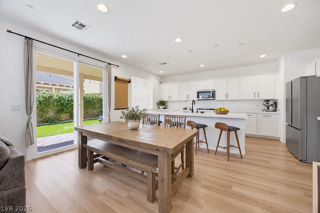 10391 Sadie Blake, Las Vegas, NV 89166